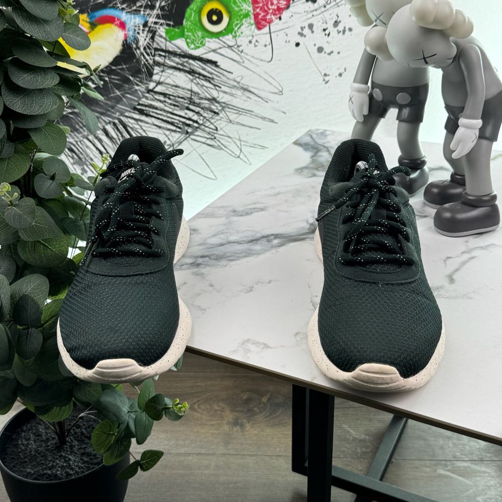 Кросівки Nike Tanjun 43 розмір 809