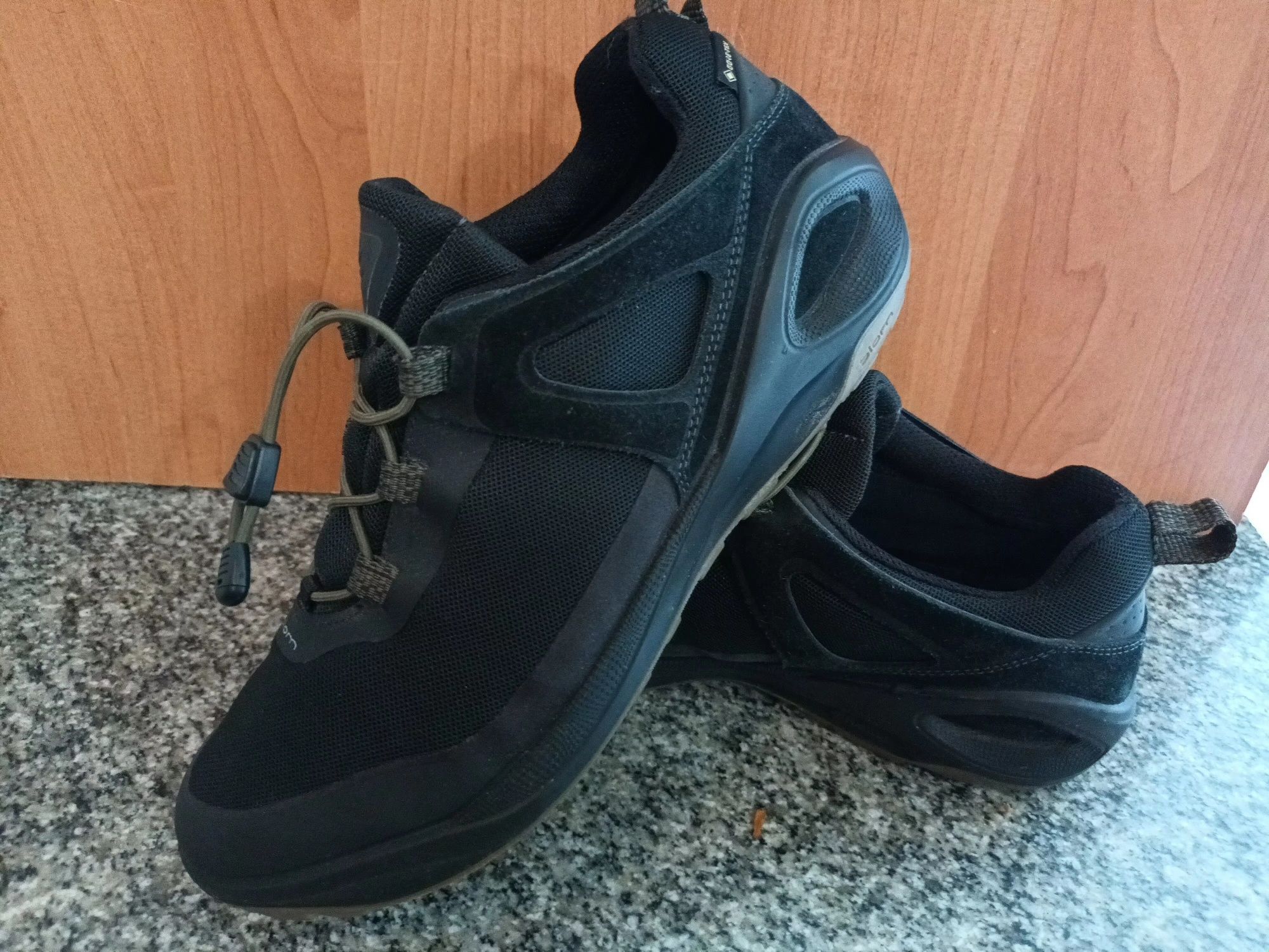Кроссовки Ecco  biom gore-tex