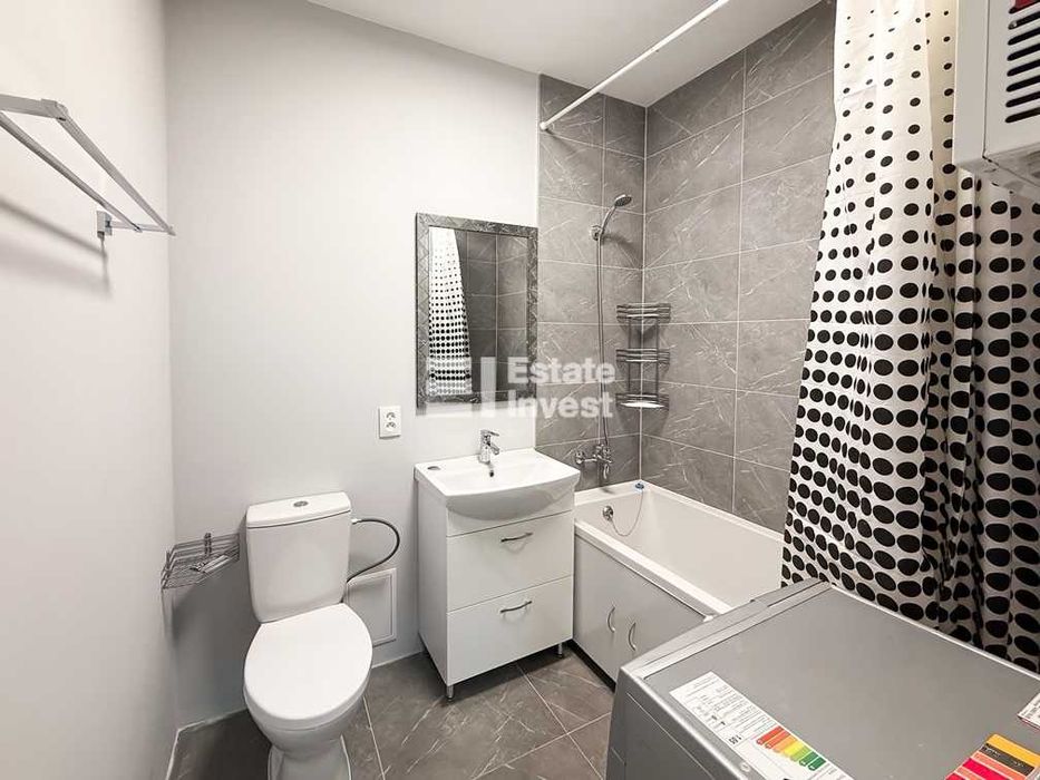 Продам 2 кімн. квартиру. Центр. м. Бекетова. Куликівський узвіз, 13.