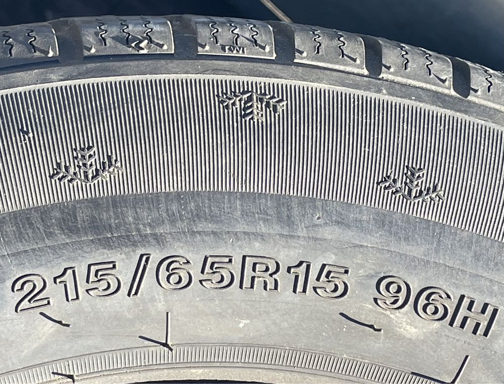 Шины гума покрышки колёса 215/65R15 Sunny ПАРА