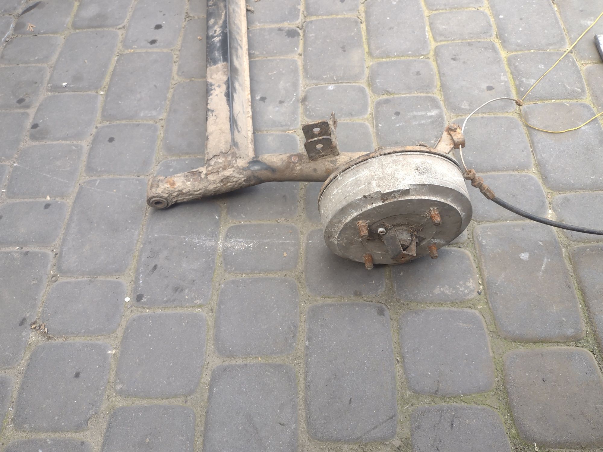 Belka tylna Microcar Mc1 Mc2 campus ..Virgo CHATANET  CH 26 .BARUDER