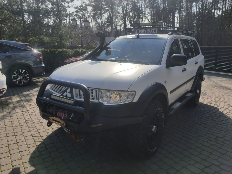 Mitsubishi Pajero Sport Mitsubishi Pajero Sport