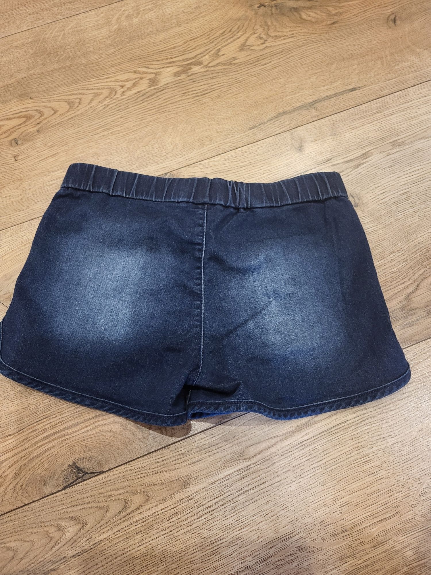 Spodenki jeansowe rozm. 122/128