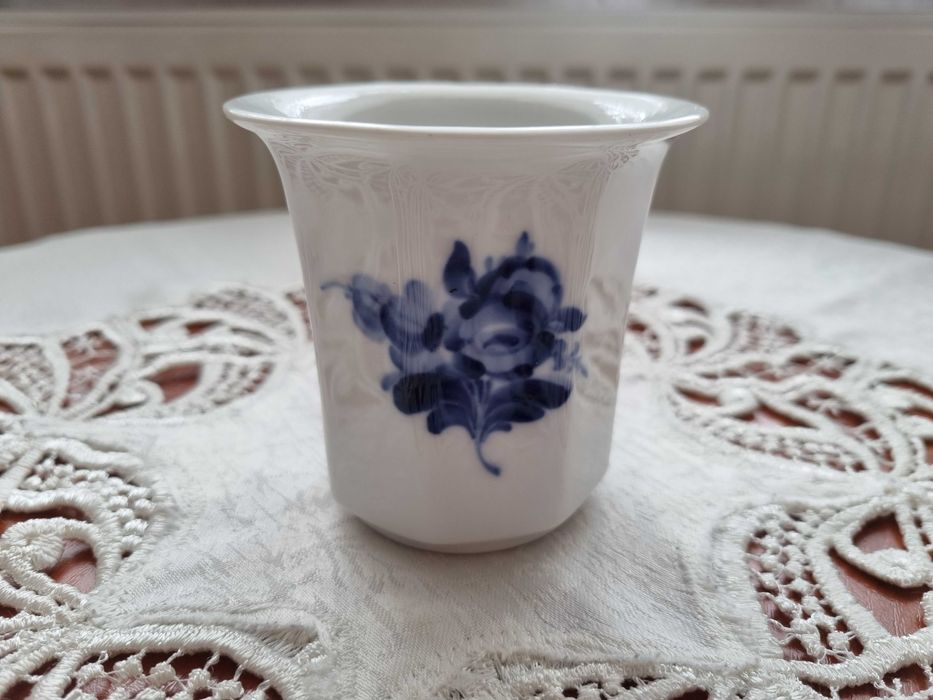 Przedwojenny, ręcznie malowany wazonik Royal Copenhagen, lata 20-30te