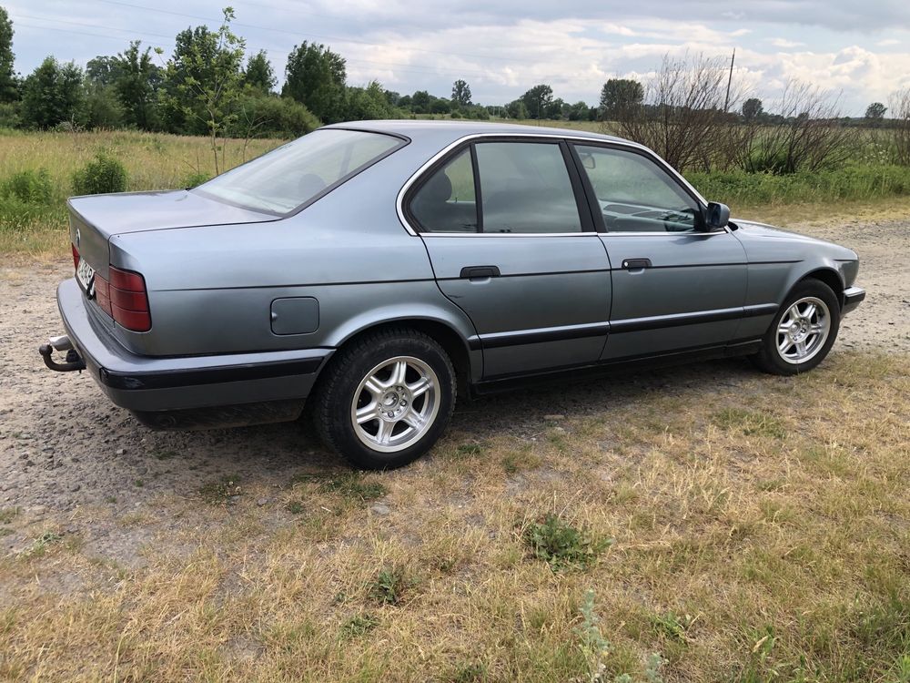 Бумер bmw e34 520