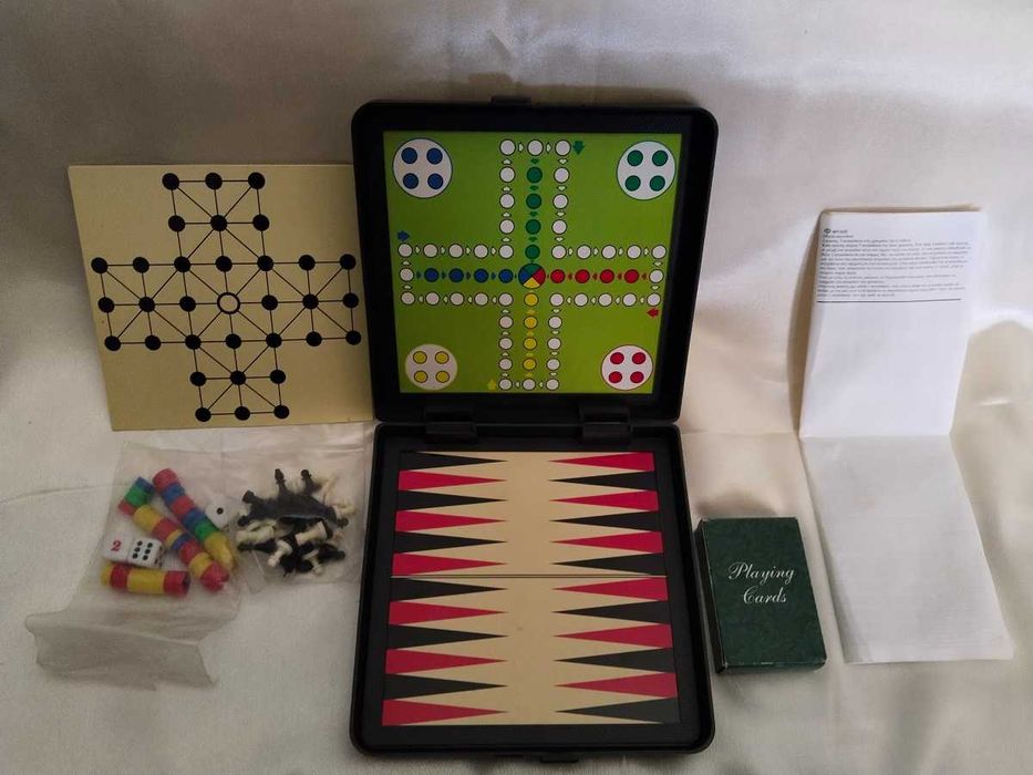 Caixa-Tabuleiro Multi-Jogo + Baralho de Cartas