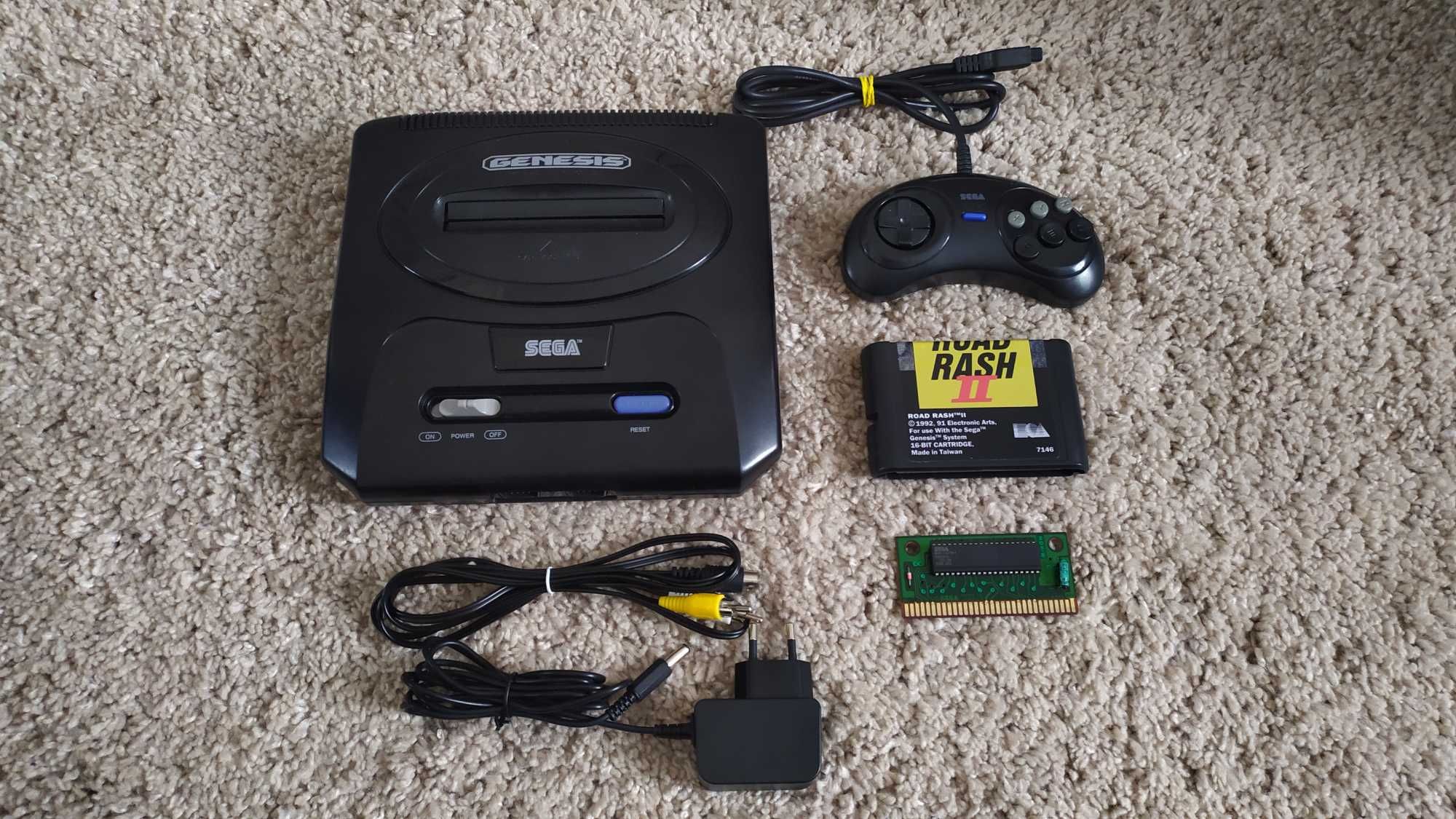 Продам приставку Sega Mega Drive 2 из 90-х
