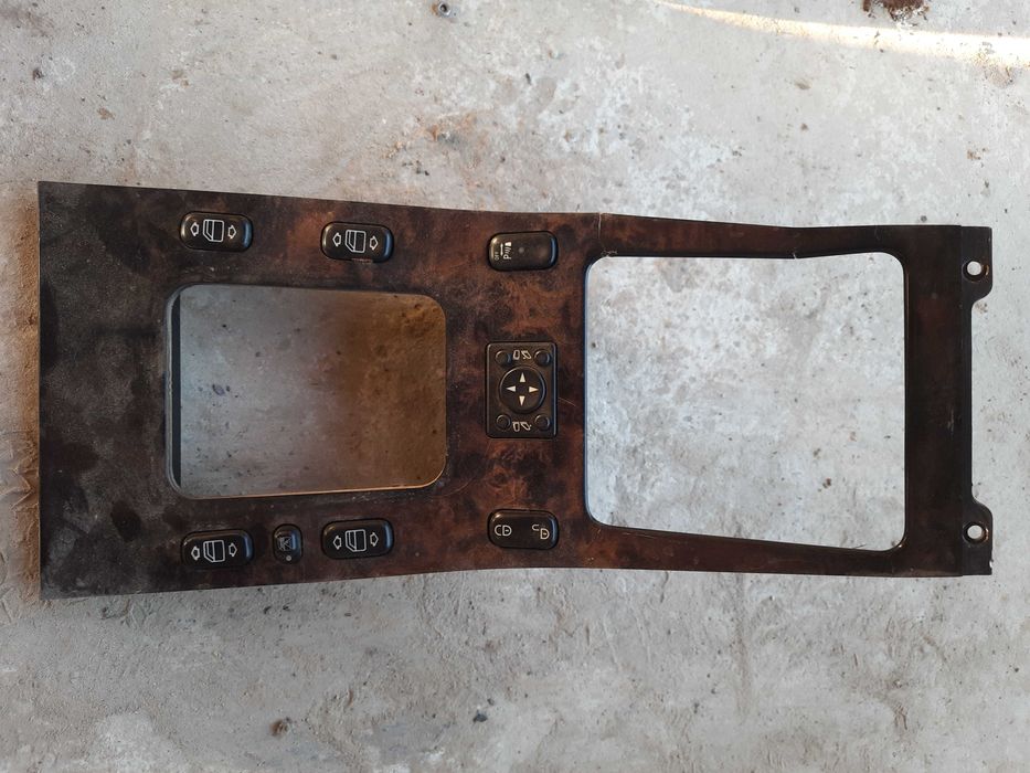 Центральна консоль вставка накладка декор Мерседес МЛ w163 ML270