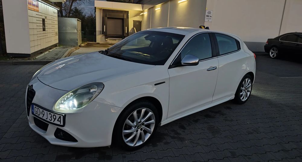 Alfa Romeo Giulietta alfa romeo giulietta giulieta niski przebieg
