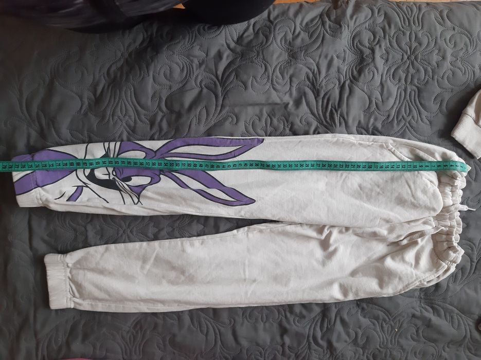 Спортивний костюм .