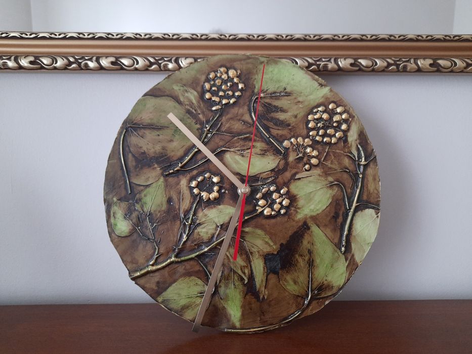 Piękny zegar w stylu retro. Rękodzieło