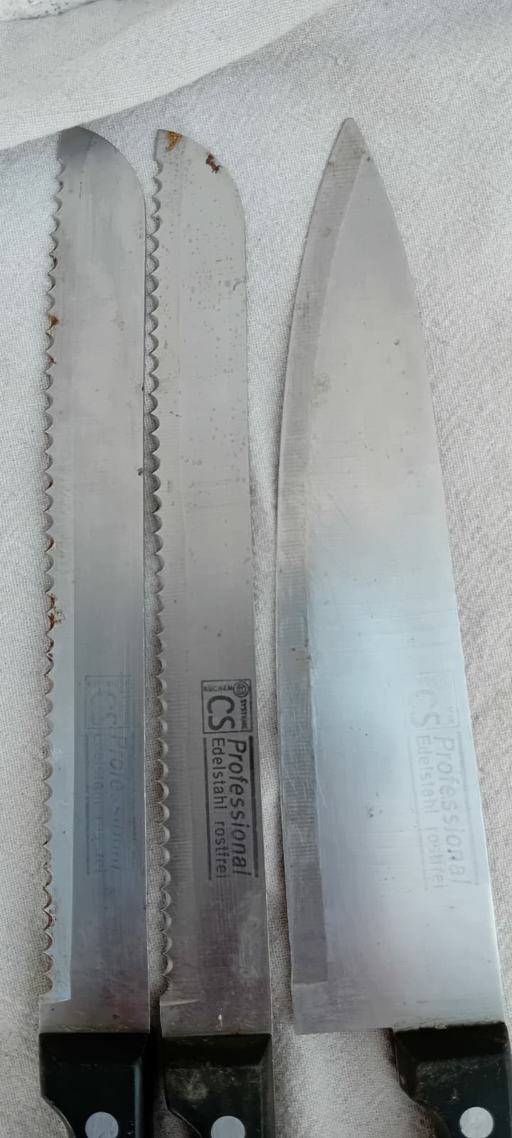 Conjunto de facas de cozinha usadas
