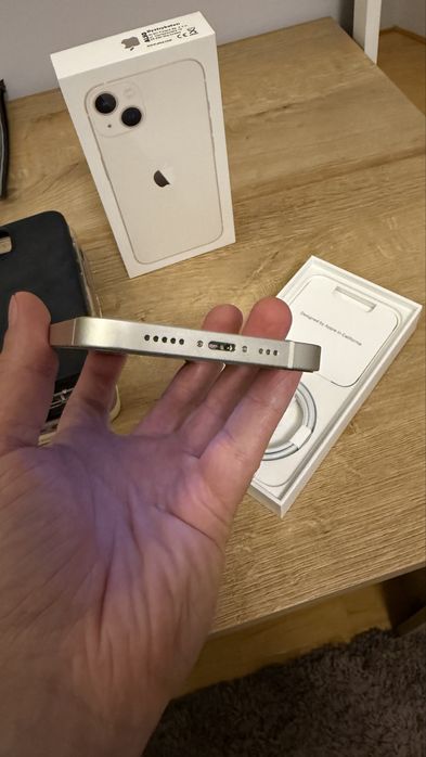 Telefon Apple iPhone 13 biały 128gb idealny