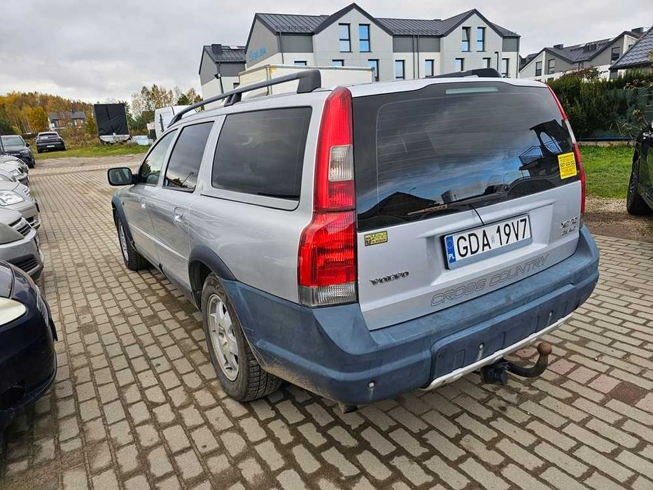 Volvo XC70 4X4 AUTOMAT 2002r. 2.4 diesel 163KM/Opłaty aktualne