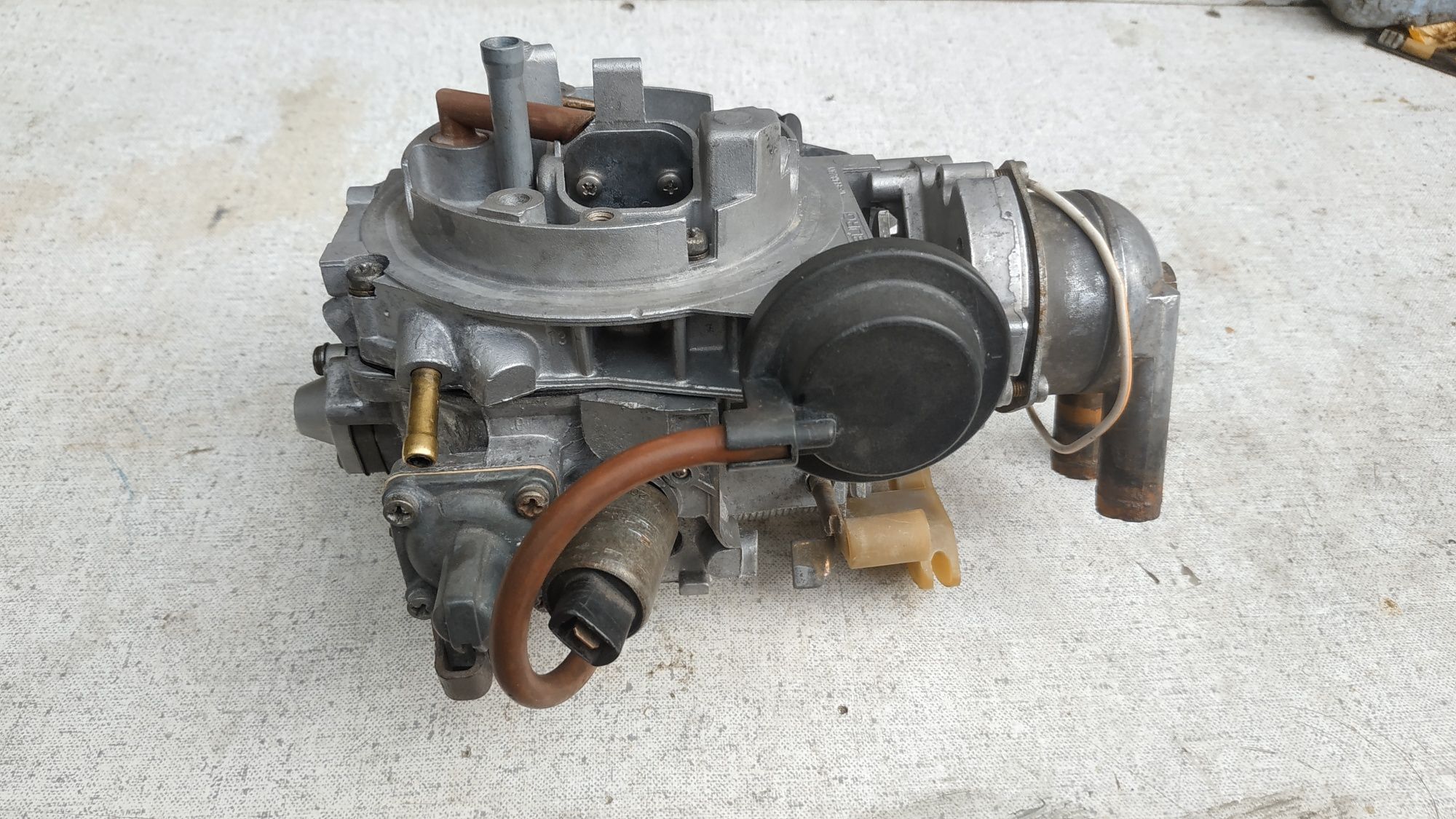 Карбюратор Pierburg 2E3/2 Passat 1.6