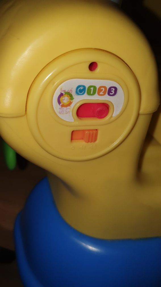 Fisher Price Centrum zabawy Fotelik Malucha interaktywna edukacyjna