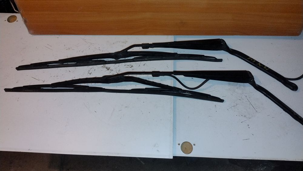 Поводки склоочисників   Man