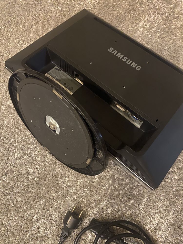 Monitor plano Samsung