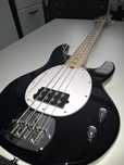 Gitara basowa Sterling ray2 by music man black 4 strunowa