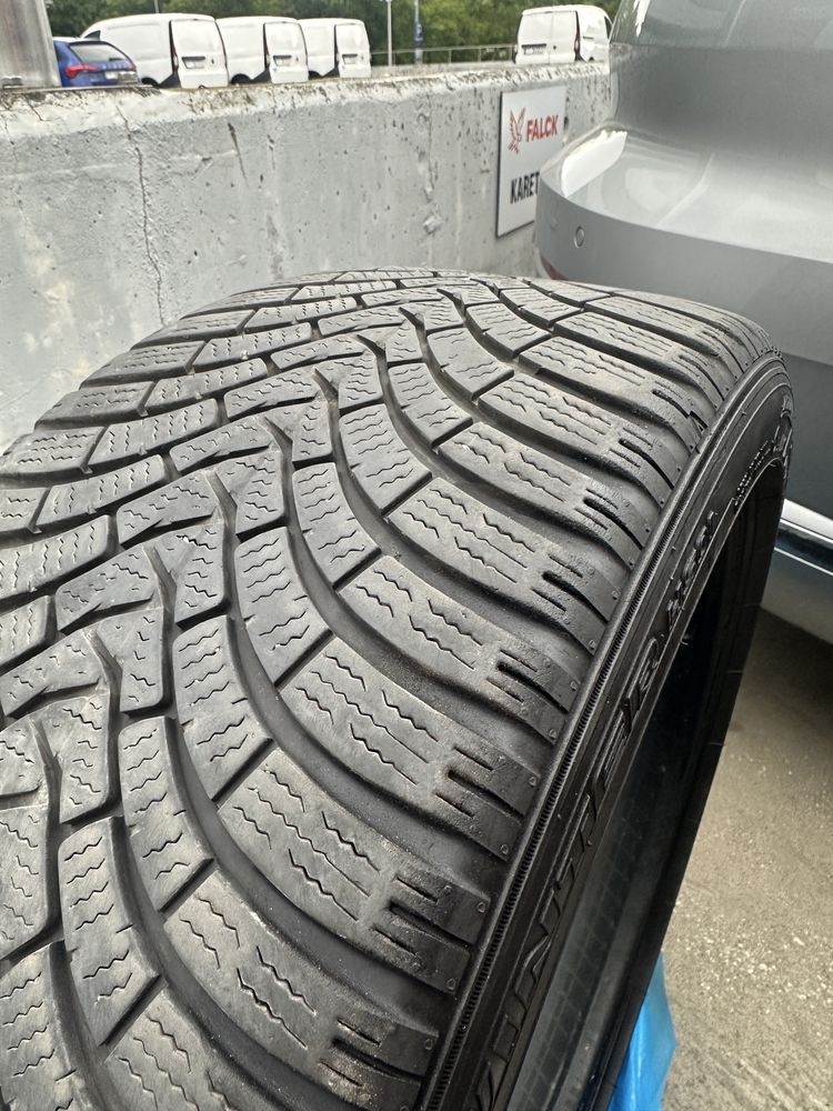 Opony zimowe Falken EUROWINTER HS01