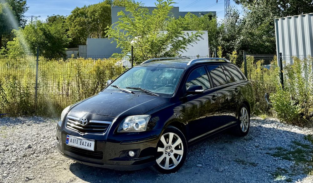 Toyota Avensis 2.0 D4D * Lift * Klima * Hak * 2009 * Alufelgi * Super