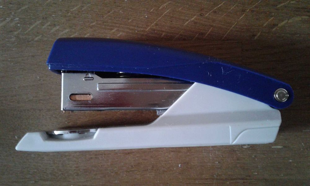 Степлер LEITZ 24/6 пластиковый.Стан б/в.