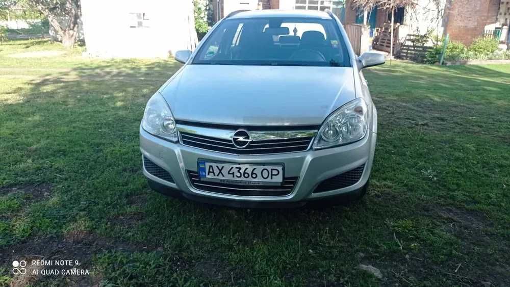 Opel Astra H в отчилчном состоянии
