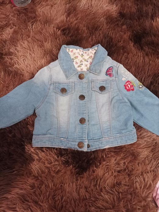 Продам пакет одягу на 1 рік для дівчинки