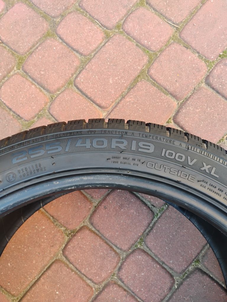 4x Opony zimowe NOKIAN 255/40R19.  275/40R19