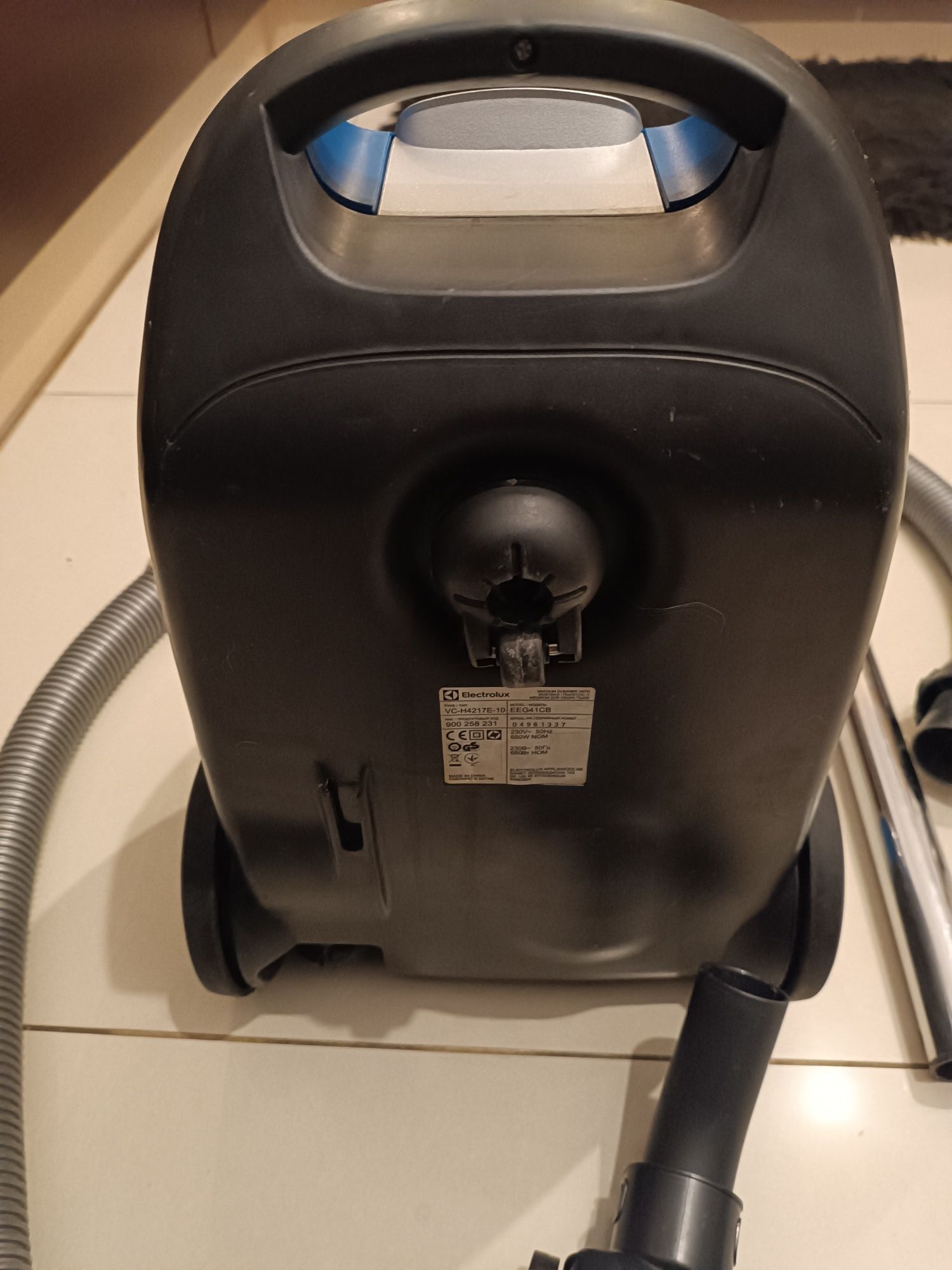 " Odkurzacz Electrolux EEG Easy Go
