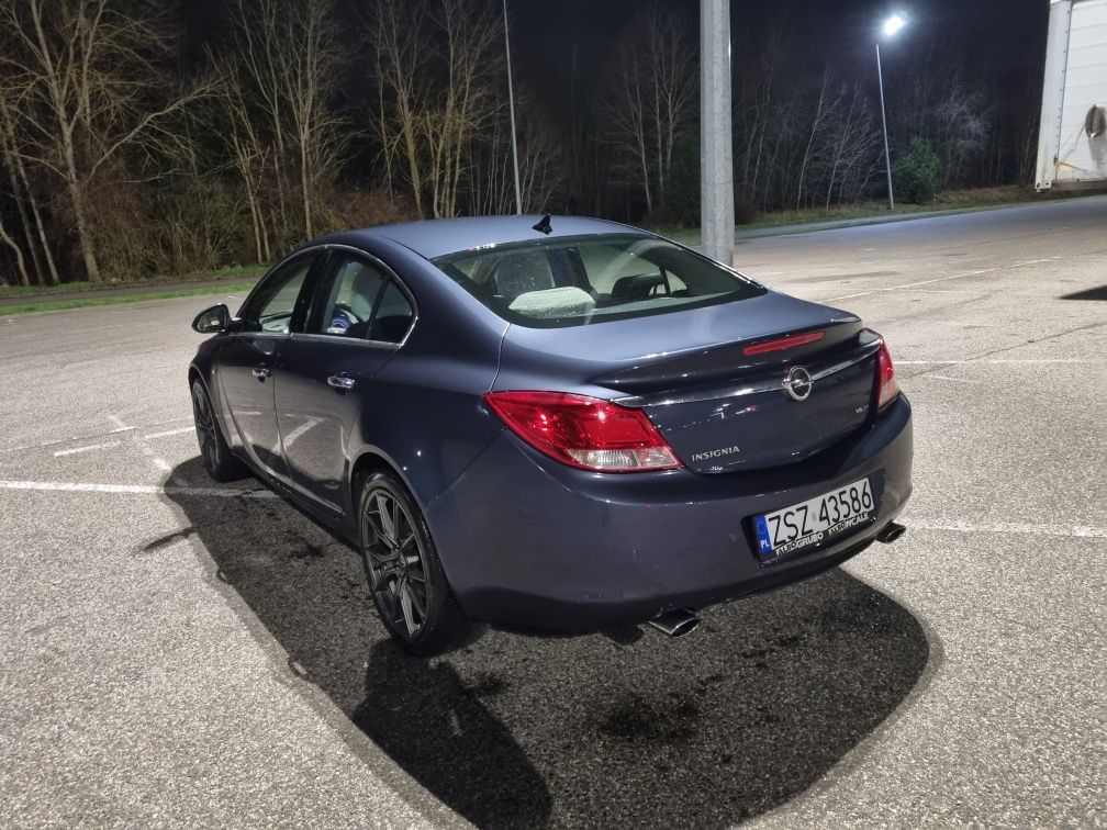 Opel insignia sedan 2.8t v6 4x4