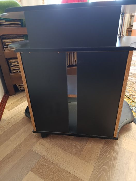 Тумба під телевізор чорна