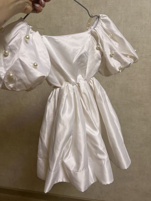 Сукня на дівчинку. Сукня на 4 рочки. Святкова сукня