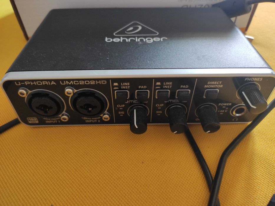 Karta dźwiękowa profesjonalna. Behringer UMC202HD Interfejs audio USB