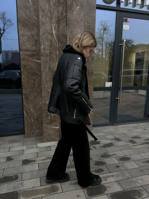 Тепла сучасна Дублянка натуральна чорна