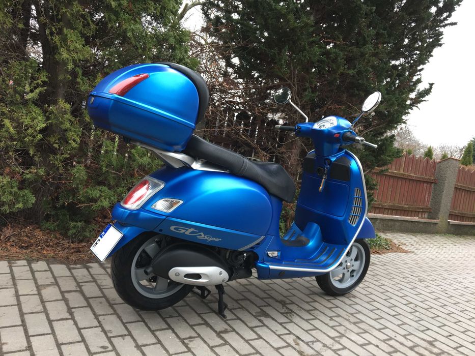 Piaggio Vespa GTS 200/125 Kultowy Model, kufer     NOWA LOKALIZACJA