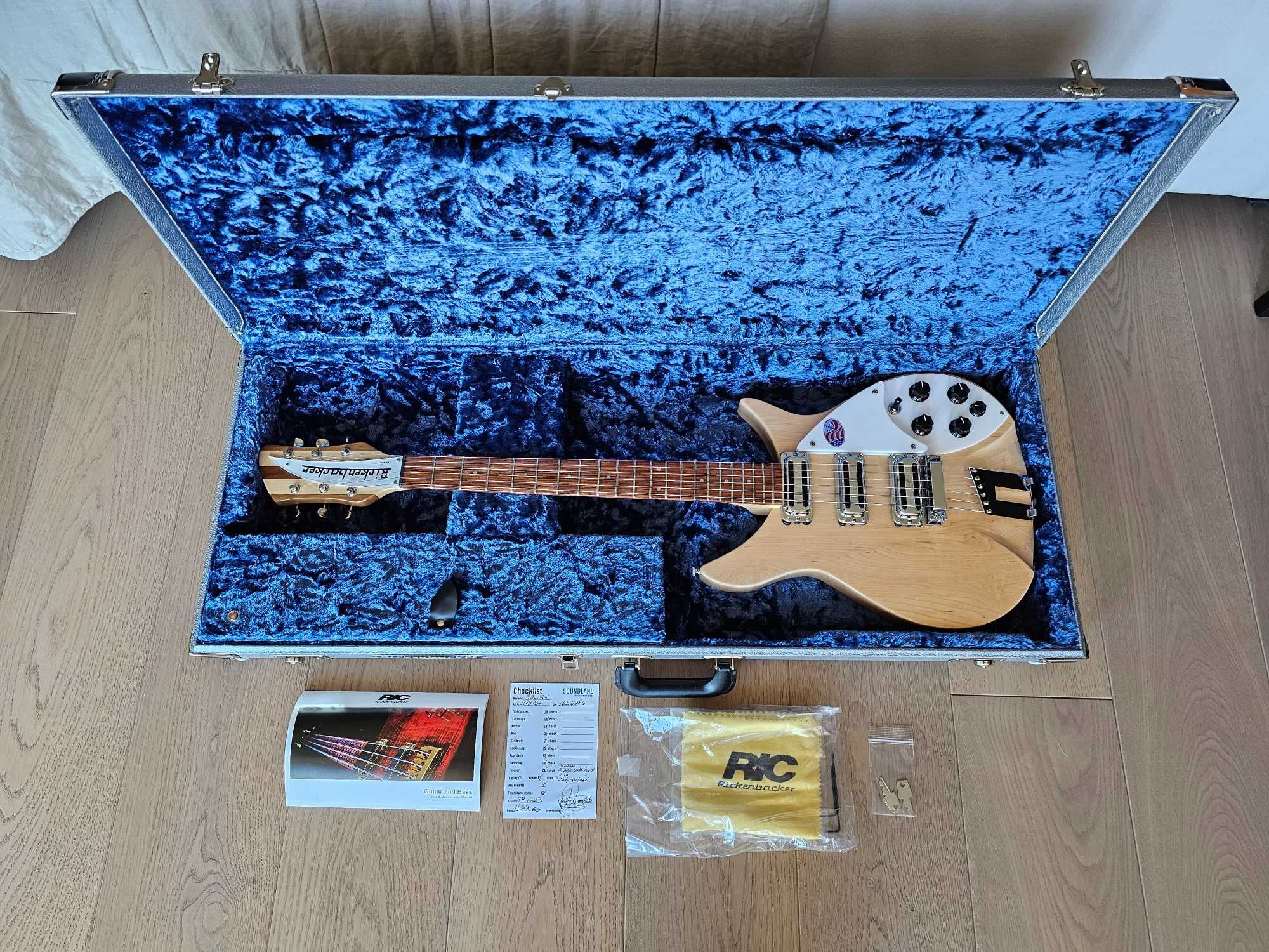 Gitara elektryczna Rickenbacker 350V63 - Mapleglo