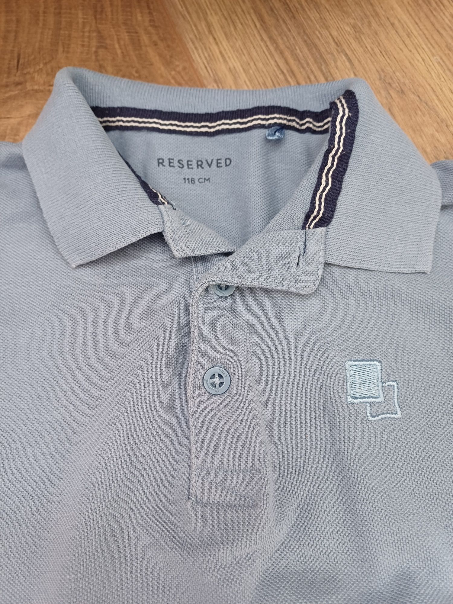 Bluza + tshirt polo, Reserved