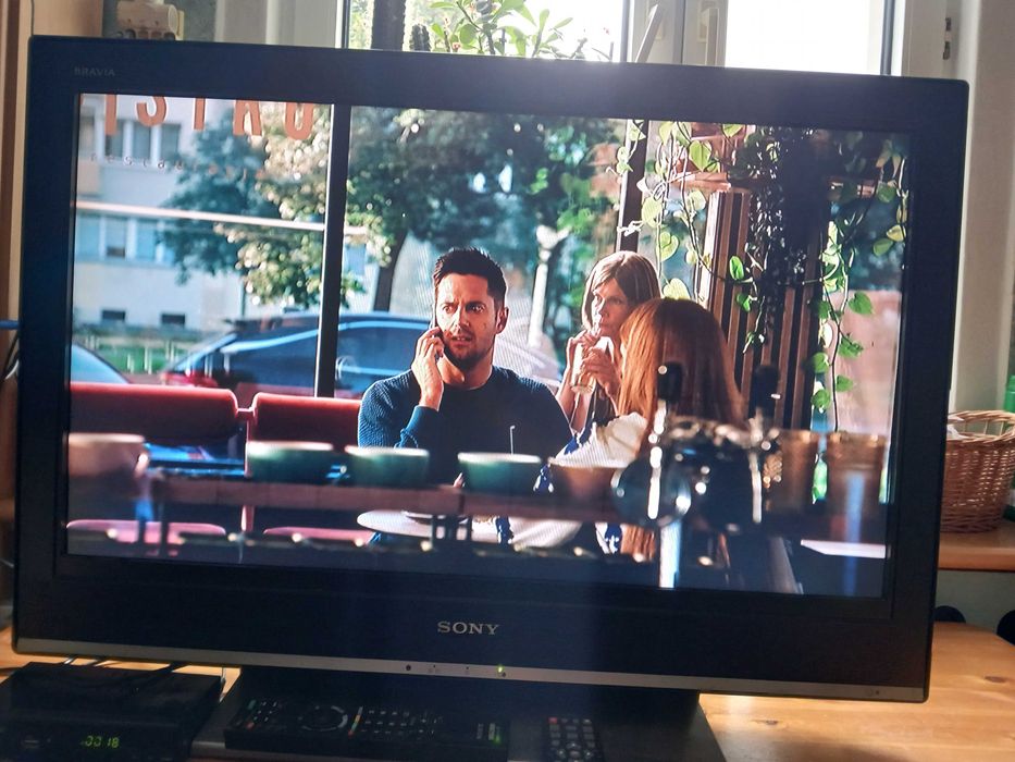 Telewizor SONY BRAVIA 32 cale z dekoderem