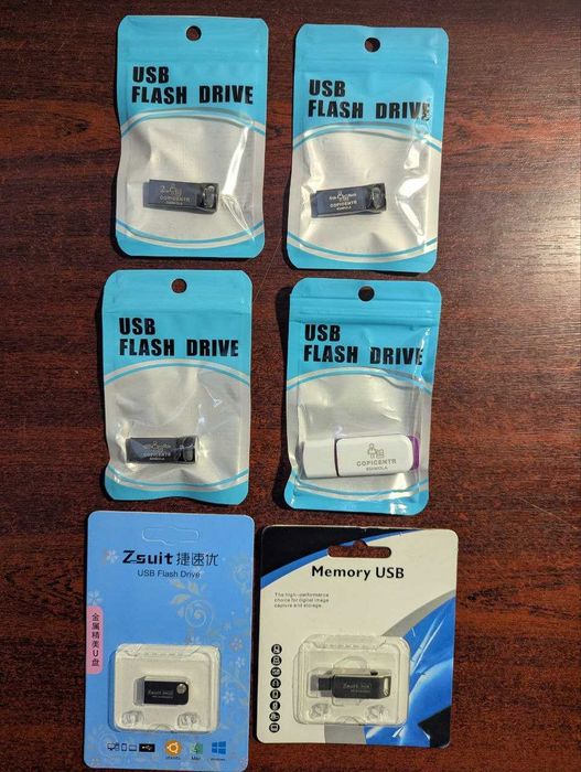 Флешка USB Z-Suit в асортименті 2/4/8/32/64 ГБ. Від 90 гр. Брендування
