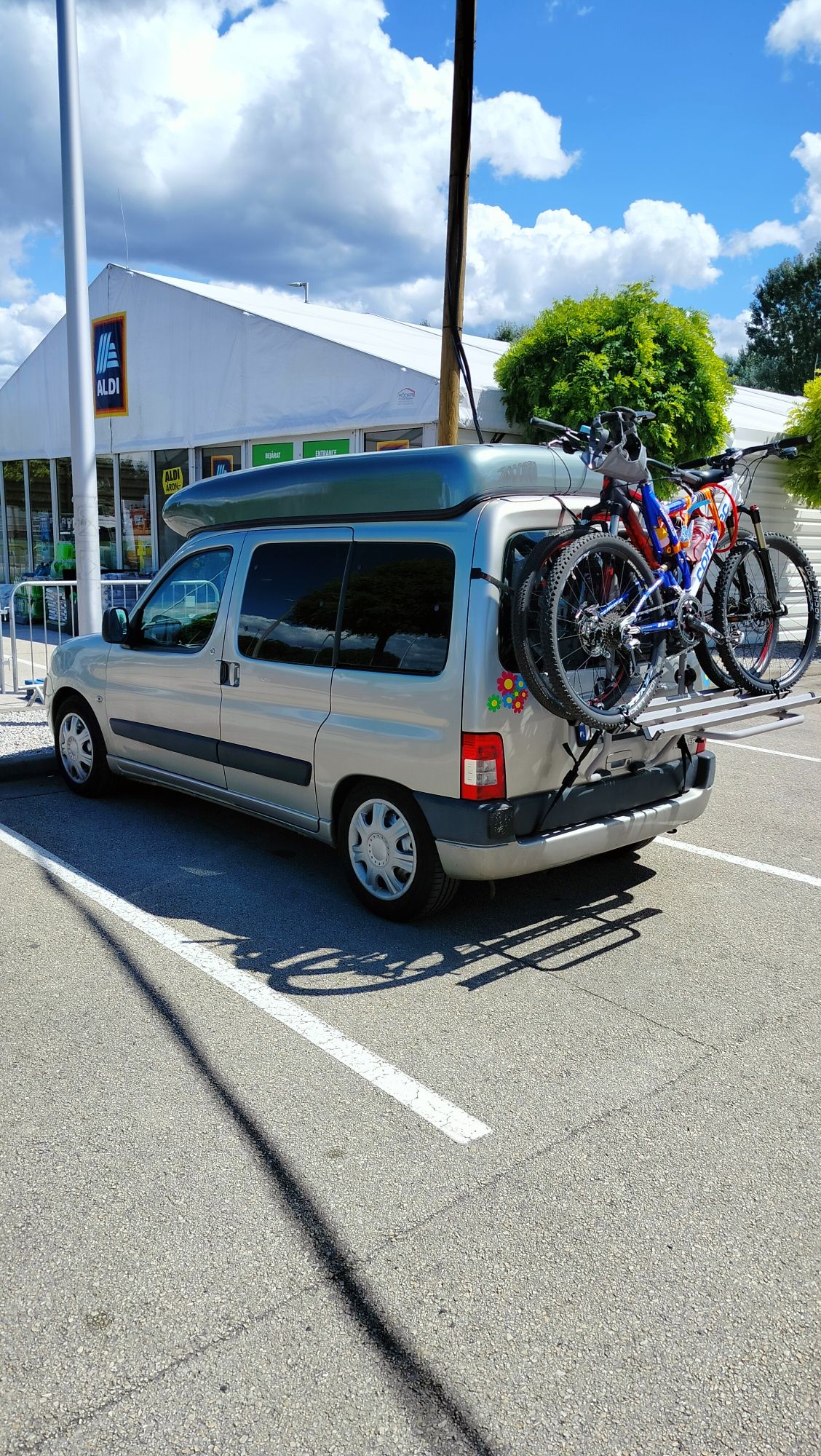 Kamper peugeot partner camper minicamper Berlingo