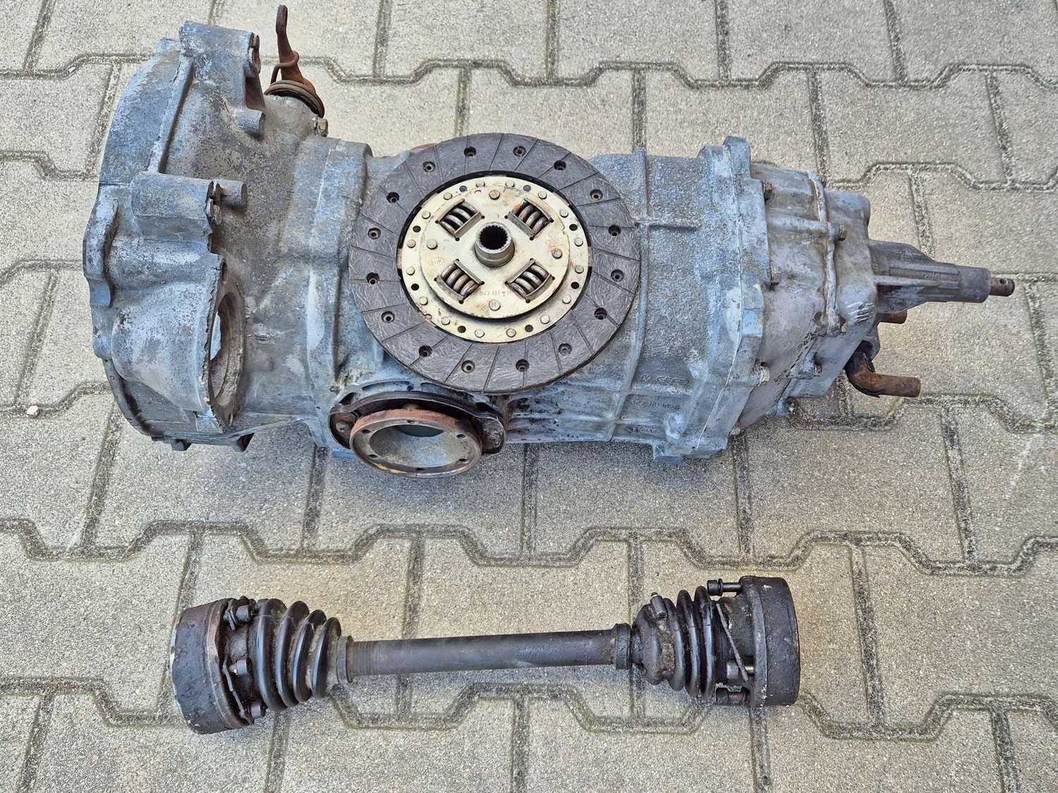 Skrzynia biegów tłumik wydech półoś sprzęgło VW volkswagen T2 ogórek