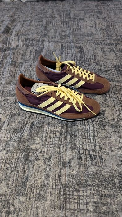 Sapatilhas Mulher Adidas SL72 OG (NOVAS)