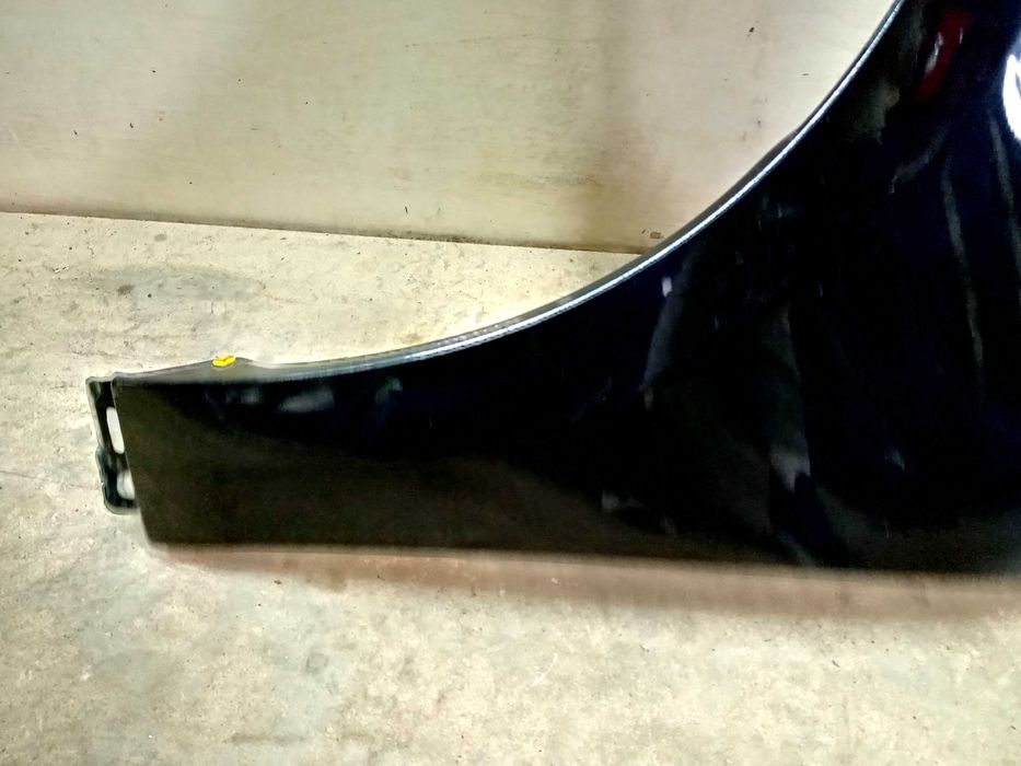Volvo V60 FL lift błotnik przód przedni lewy kolor 019-26 czarny