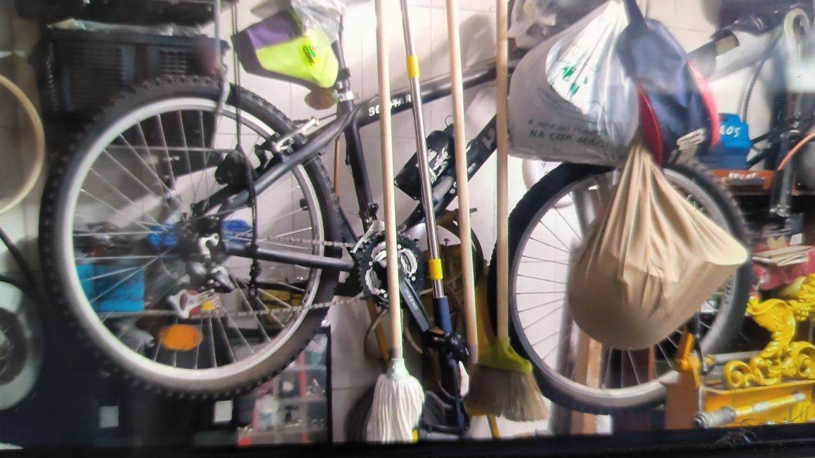 Bicicleta Asher Solitary, pedaleira Shimano
