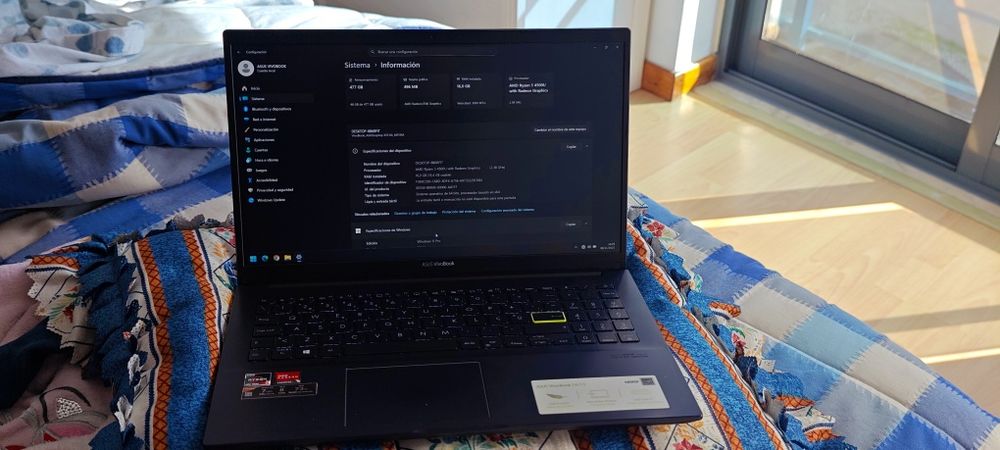 Portátil ASUS Vivobook 15 OLED Ryzen 5 4500, 16GB, 512GB, impecável