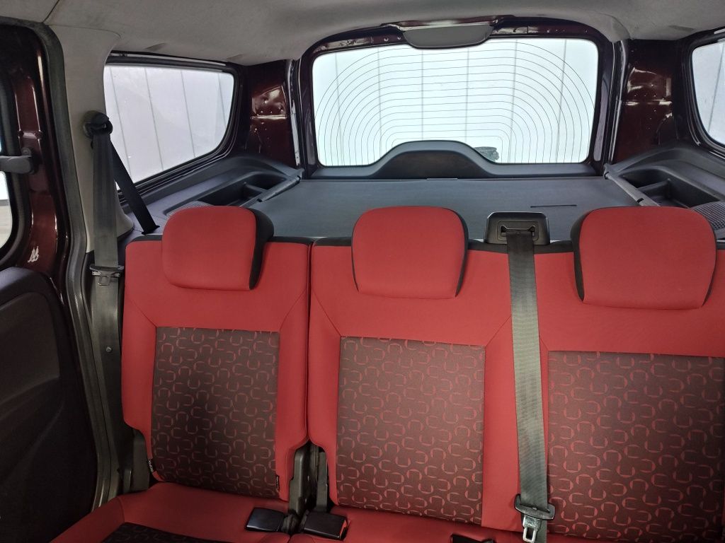 Fiat Nuovo Doblo Maxi - 1.6 diesel - 2012 рік