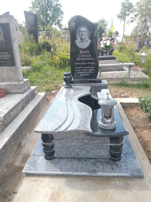 Пам'ятник дешево, опт