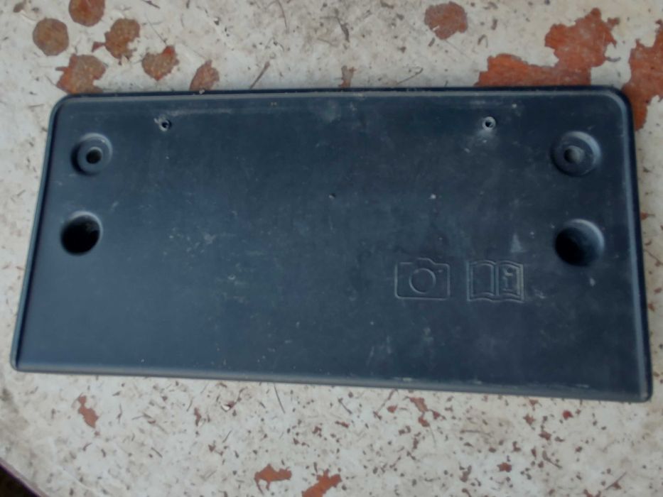 Подіум, Кронштейн номерного знаку VAG 5NN807287