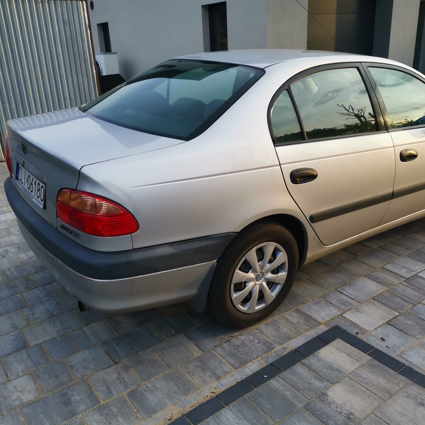 Toyota Avensis T22 2001 Salon PL